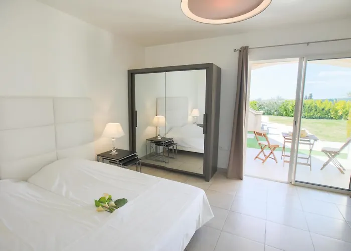Vinaigrier Hills Vi3086 By Riviera Homes * نيس