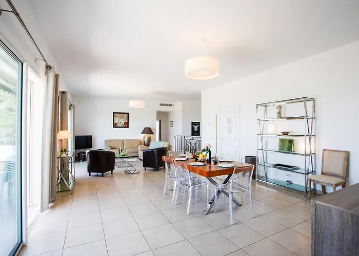 Villa Vinaigrier Hills Vi3086 By Riviera Homes