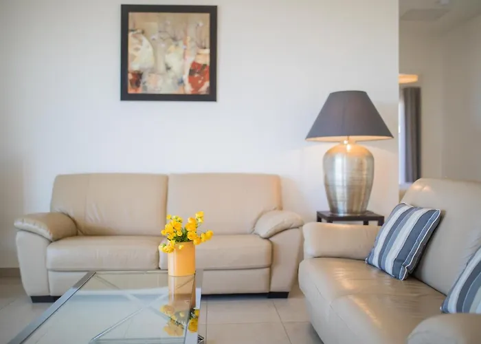 Vinaigrier Hills Vi3086 By Riviera Homes Villa *