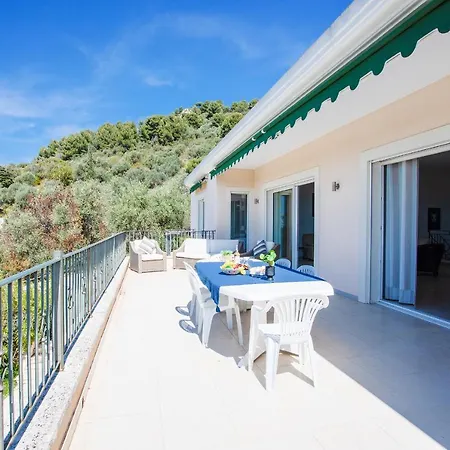 Vinaigrier Hills Vi3086 By Riviera Homes * Νίκαια